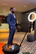 LOOP 360 le spécialiste du Vidéo Booth à 360° !
